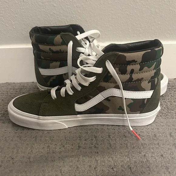 Vans Green and Camouflage High-Top Sneakers - Picture 1 of 3